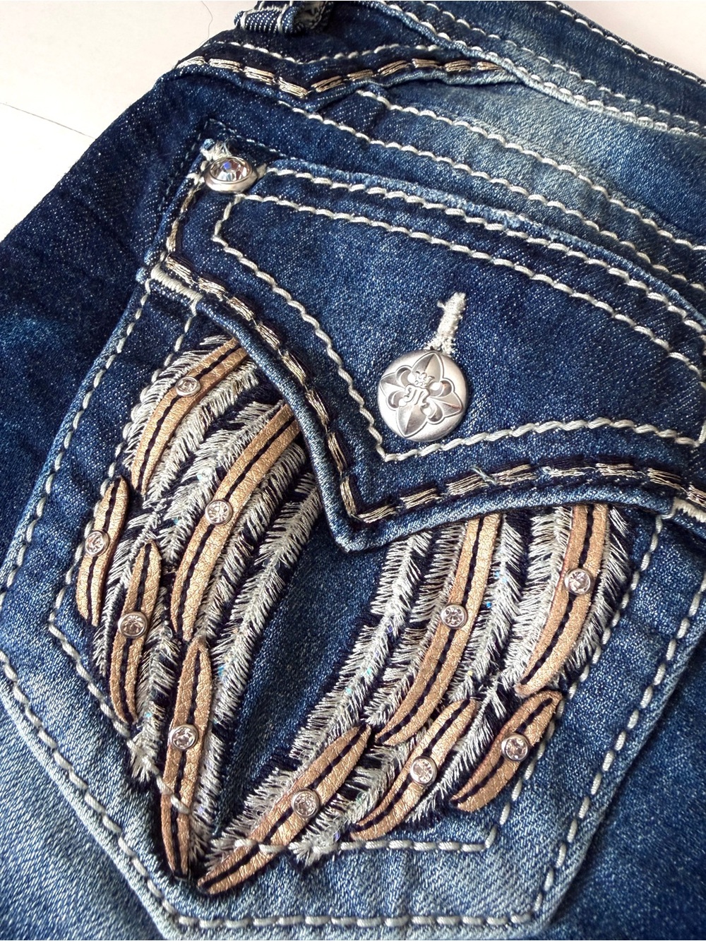 Womens Miss Me Jeans Size 25 X 30 Skinny Y2K Angel Wings Mid Rise Blue Denim - Picture 7 of 11